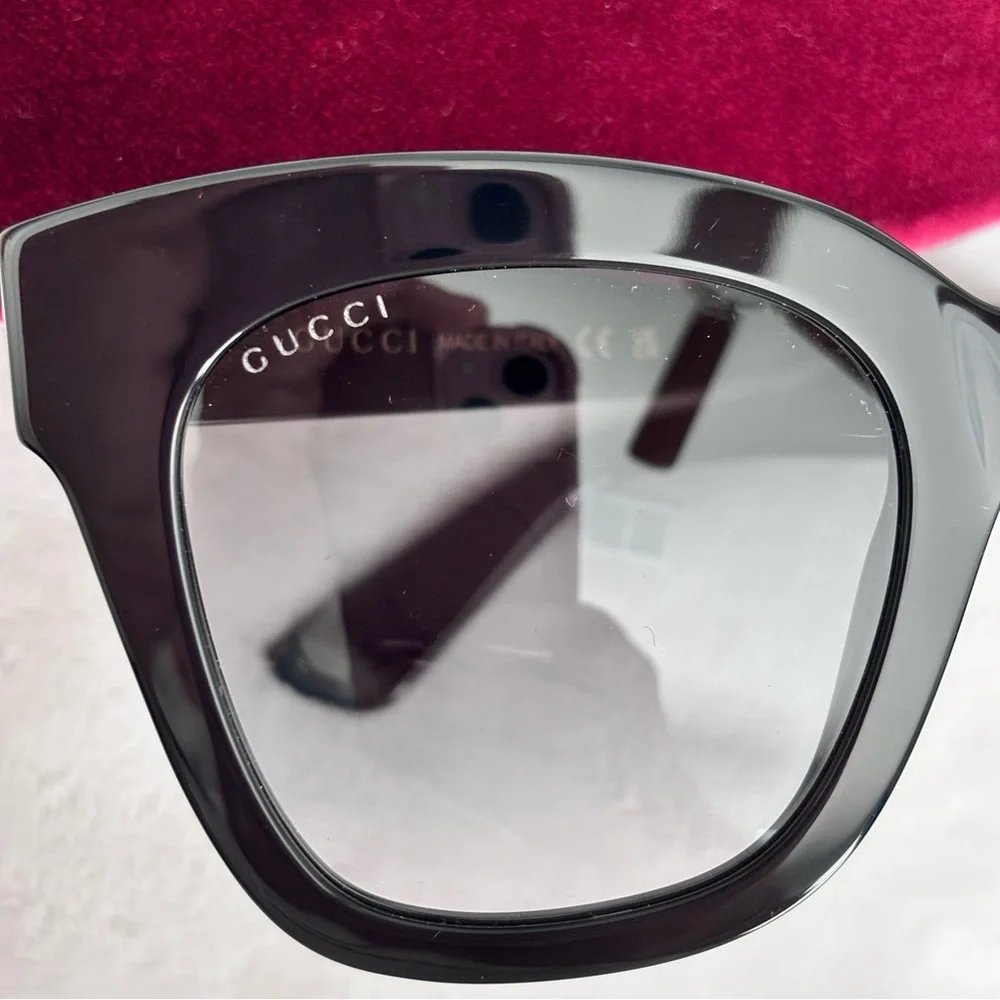 GUCCI GG0029S Black Oversize Square Fashion Sunglasses--NEW - Picture 5 of 15
